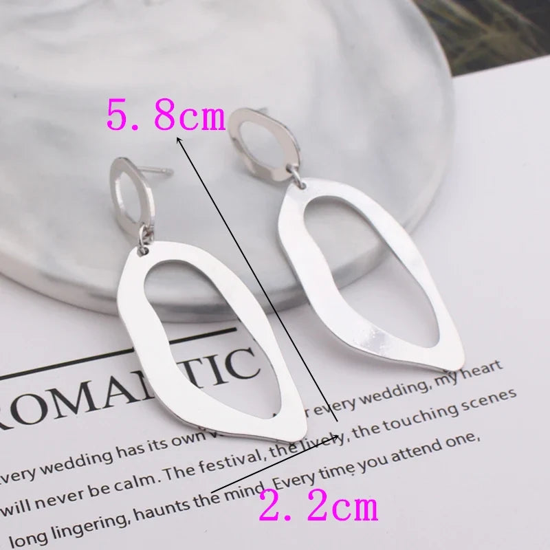 עגילים דגם דפנה