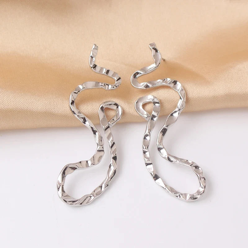 עגילים דגם דפנה