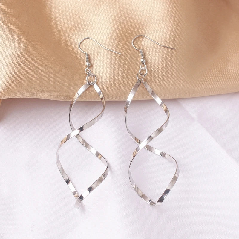 עגילים דגם דפנה