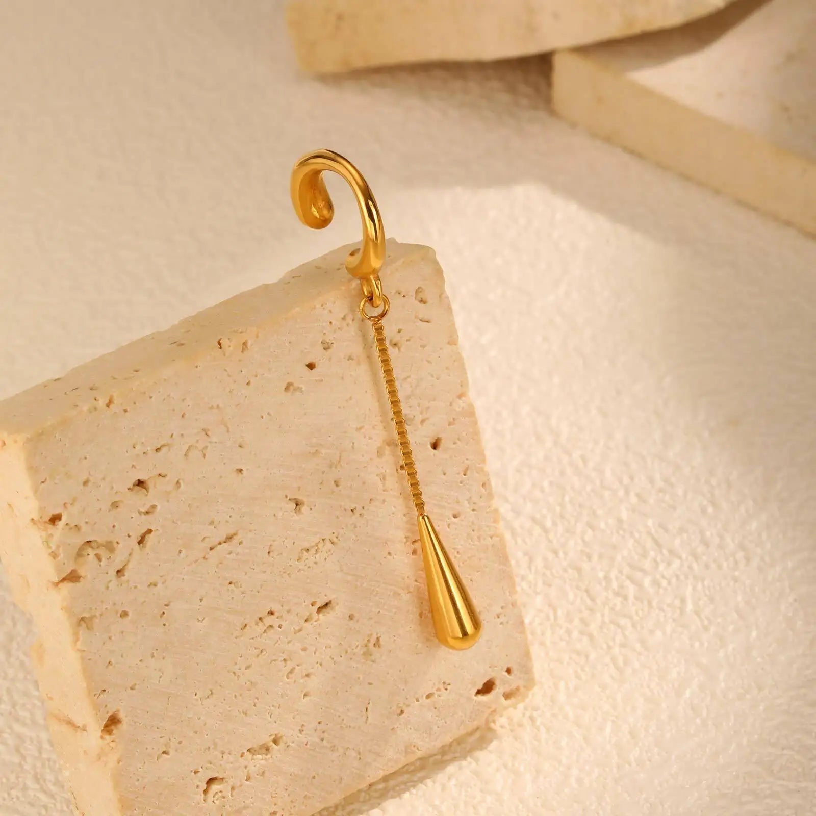 עגילים דגם אסתרינה