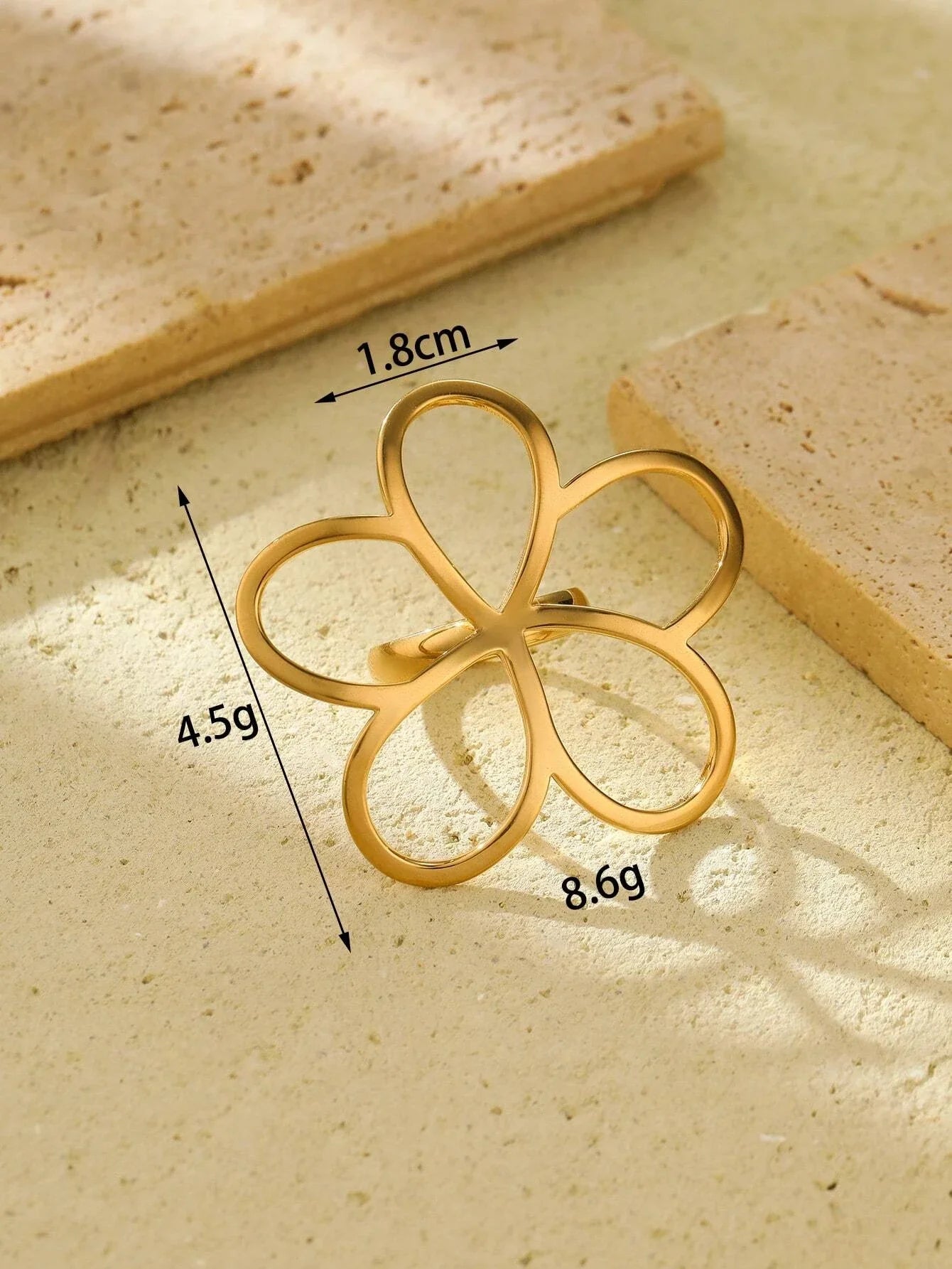 טבעת דגם עדינה