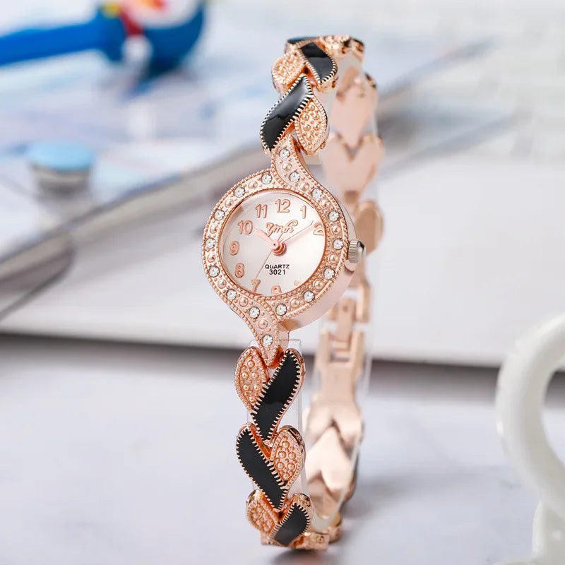 שעון דגם עדה