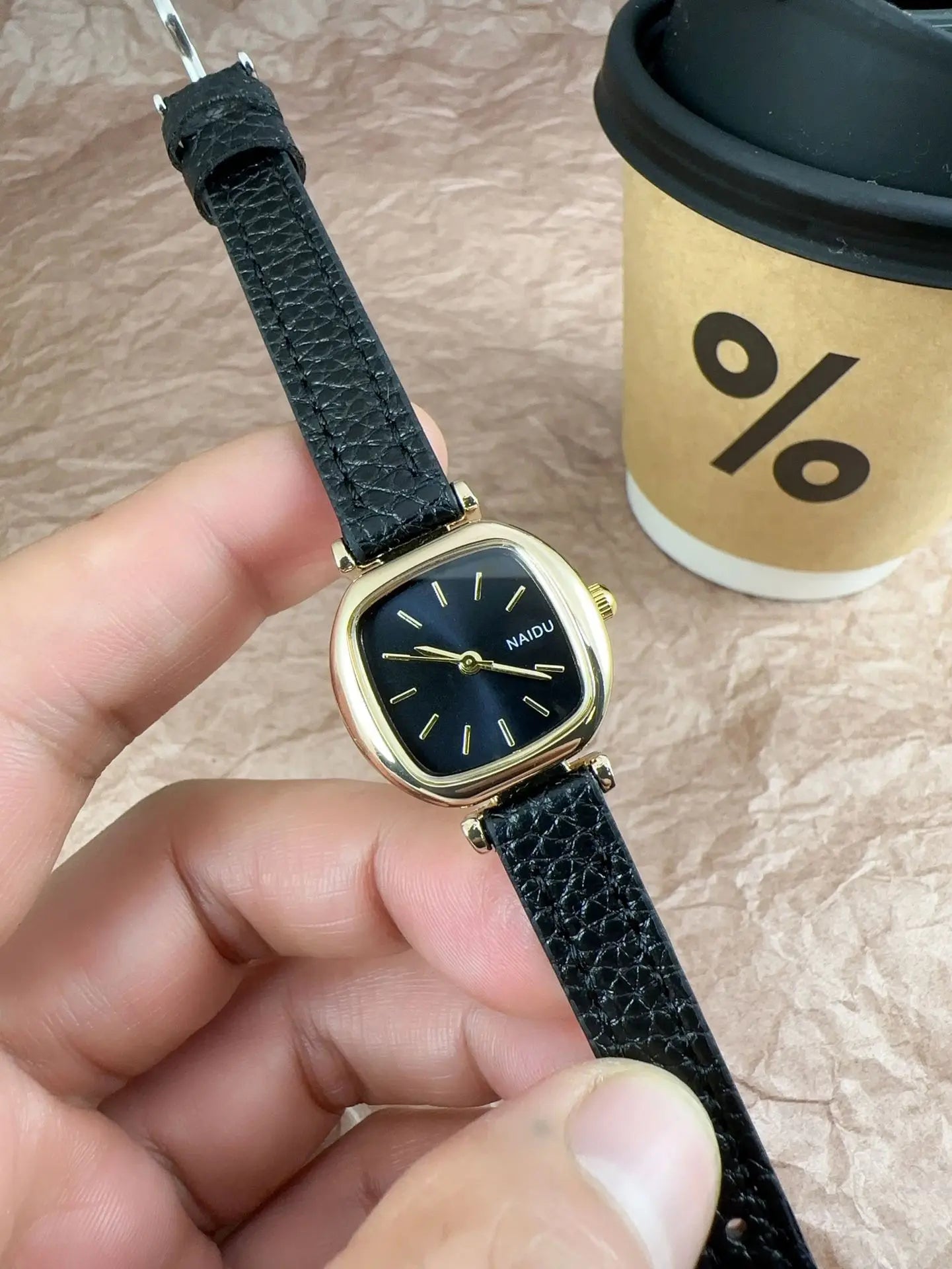 שעון דגם אילנה