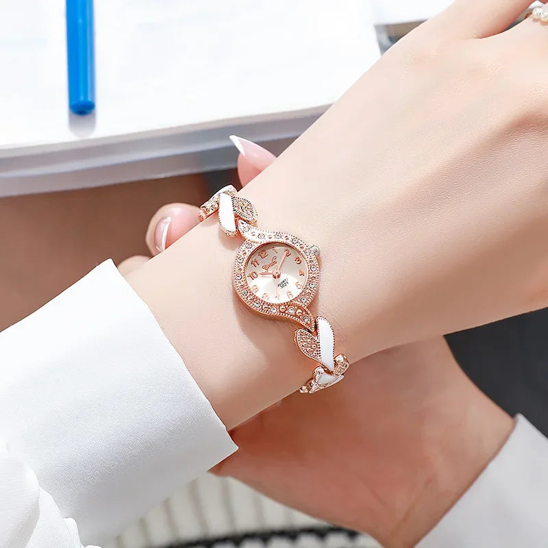 שעון דגם עדה