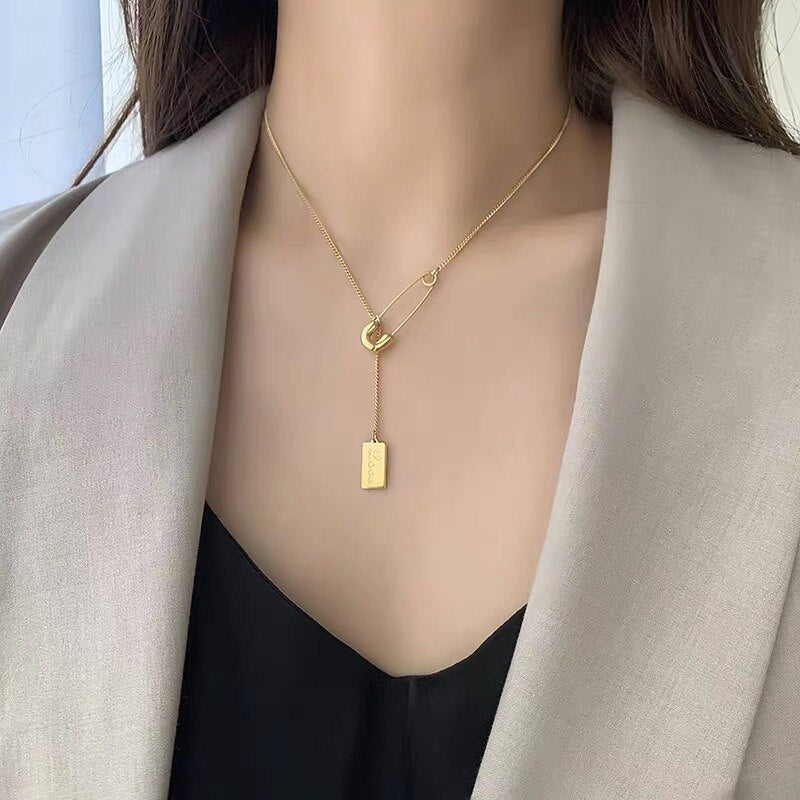 שרשרת דגם דפנה