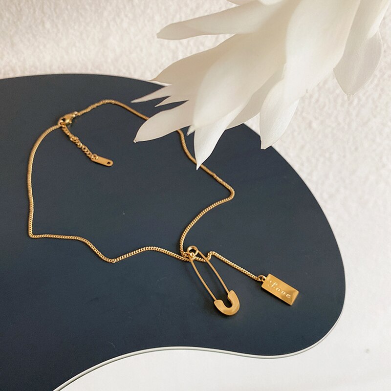 שרשרת דגם דפנה